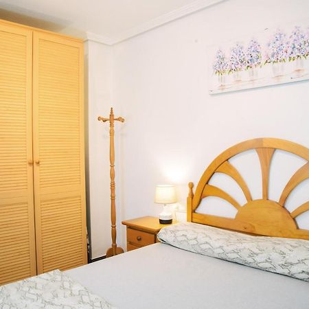 Holiday La Loma Apartment ตอร์เรเวียคา ภายนอก รูปภาพ