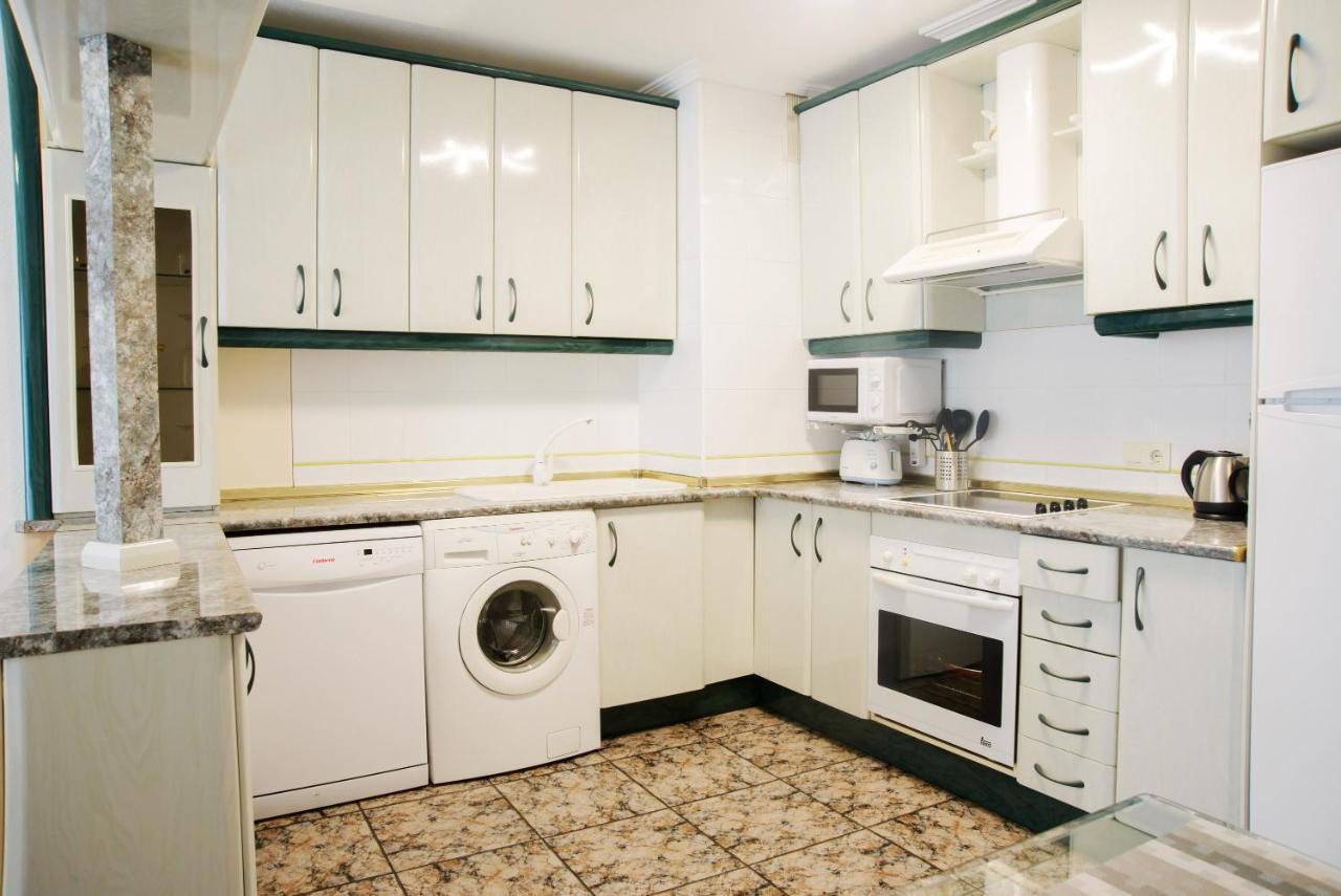 Holiday La Loma Apartment ตอร์เรเวียคา ภายนอก รูปภาพ